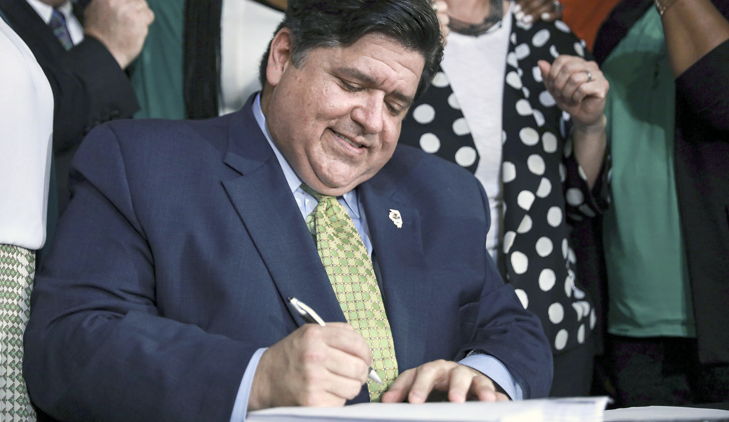 Governor Pritzker signs bill to legalize marijuana in Illinois